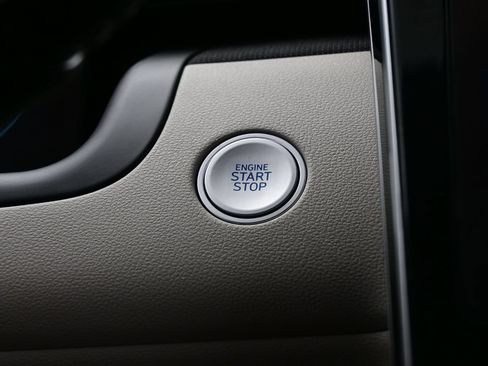Certified 2024 Hyundai Tucson Limited AWD/4WD image 26