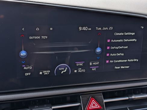 Certified 2024 Kia Niro Wave w/ Wave Preserve Package FWD image 23