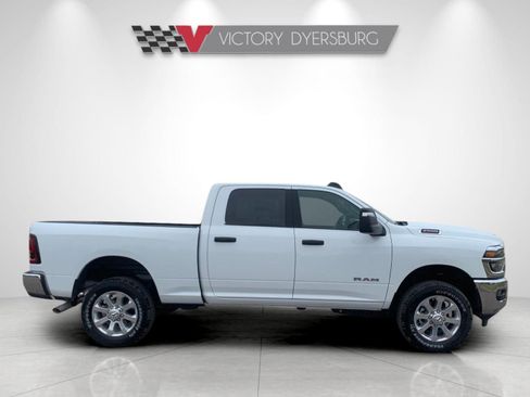 New 2026 RAM 2500 Big Horn AWD/4WD image 9