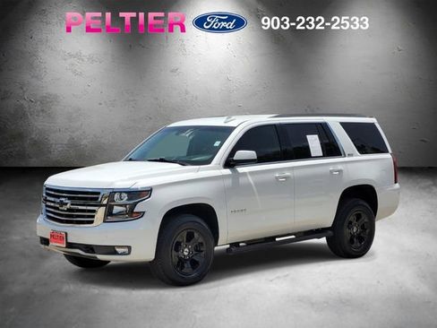 Used 2019 Chevrolet Tahoe LT w/ Luxury Package AWD/4WD image 3
