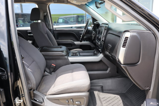 Used 2018 Chevrolet Silverado 1500 LT w/ All Star Edition AWD/4WD image 37