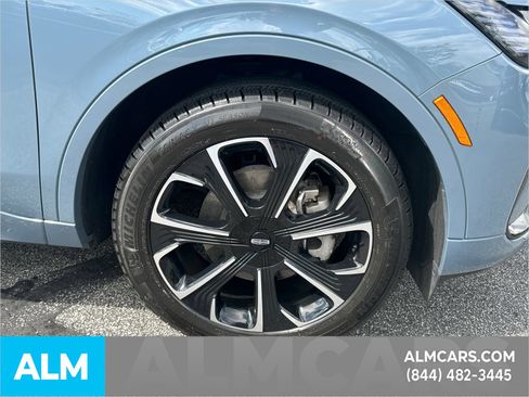 Used 2025 Lincoln Nautilus Reserve AWD/4WD image 14