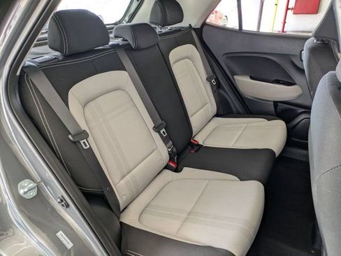 Used 2025 Hyundai Venue SEL FWD image 26