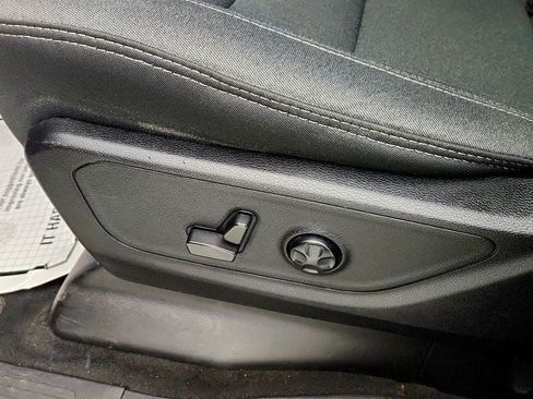 Used 2021 RAM 1500 Big Horn AWD/4WD image 10