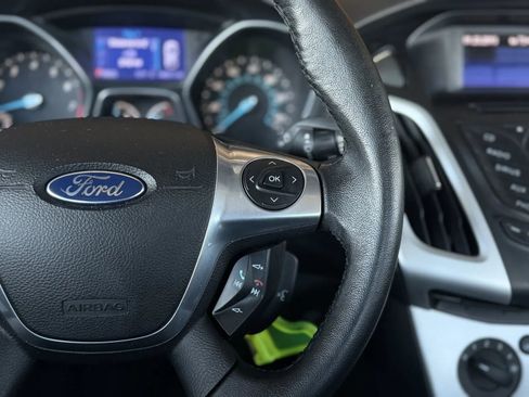 Used 2013 Ford Focus SE FWD image 23
