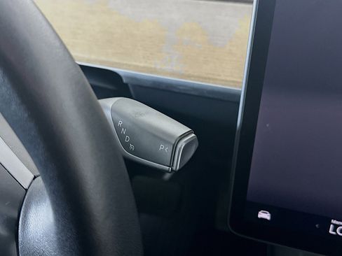 Used 2023 Tesla Model Y Long Range image 24