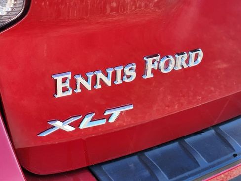 Used 2023 Ford Explorer XLT image 12