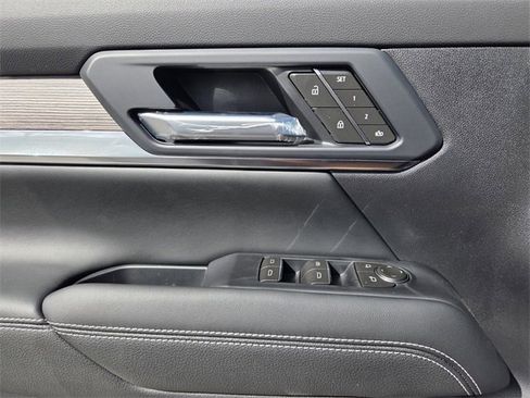 New 2026 GMC Terrain Denali w/ LPO, Floor Liner Package image 21