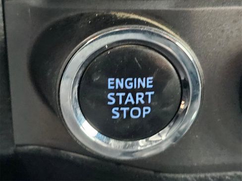 Used 2019 Toyota Tacoma TRD Sport image 27