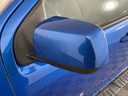 Used 2022 Chevrolet Colorado ZR2 image 9