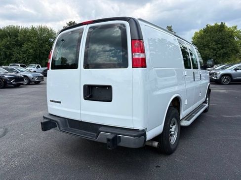 Used 2025 Chevrolet Express 2500 w/ Driver Convenience Package RWD image 5