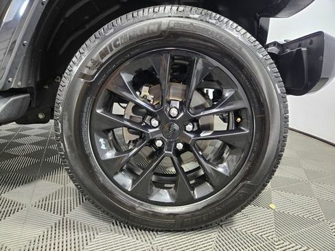 Used 2021 Jeep Wrangler Unlimited Sahara AWD/4WD image 10