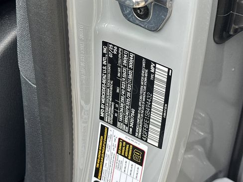 New 2025 Mercedes-Benz GLS 580 4MATIC image 34