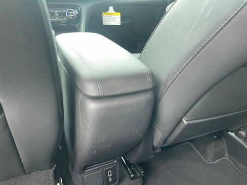 Used 2023 Buick Encore GX Select FWD image 24