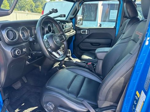 Used 2023 Jeep Wrangler Unlimited Rubicon 392 w/ Xtreme Recon 35" Tire Package AWD/4WD image 3