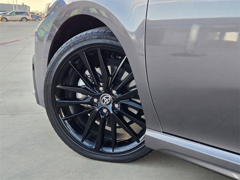 Used 2023 Toyota Camry XSE w/ Navigation Package image 32