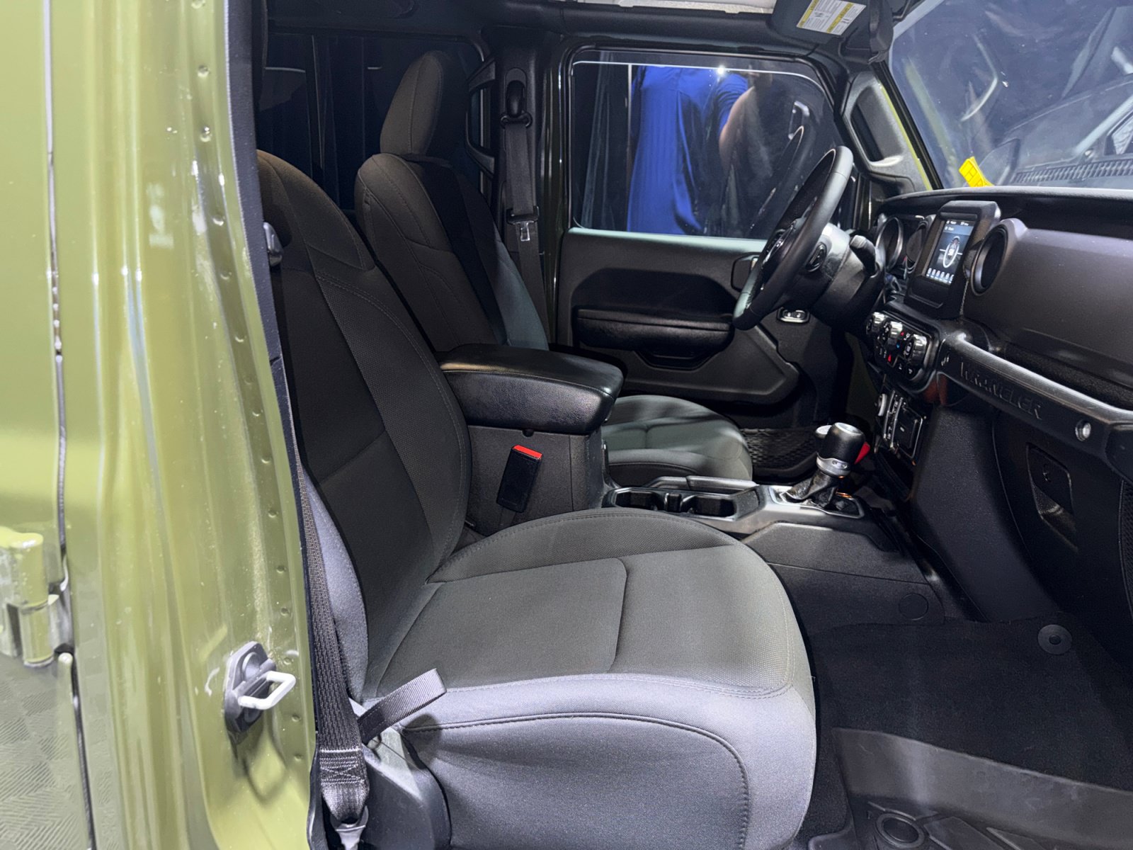 Used 2023 Jeep Wrangler Unlimited Sport AWD/4WD image 30