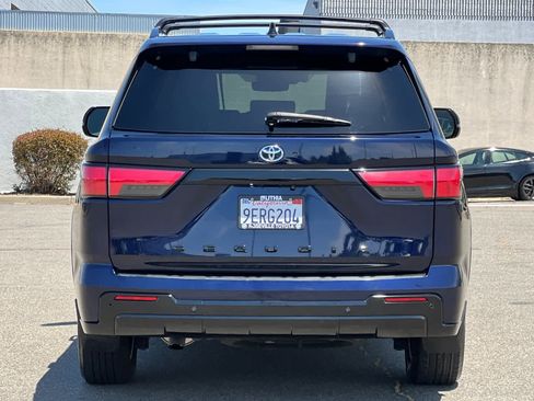 Certified 2023 Toyota Sequoia Platinum AWD/4WD image 8