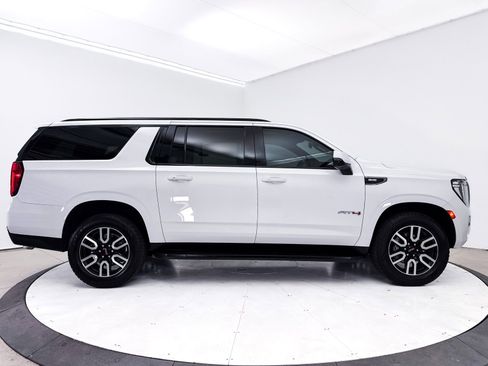 Used 2021 GMC Yukon XL AT4 w/ Rear Media and Nav Package AWD/4WD image 44