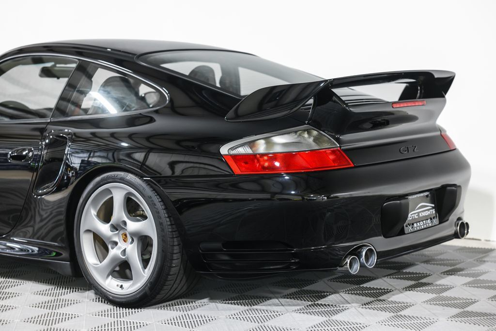 Used 2003 Porsche 911 GT2 RWD image 16