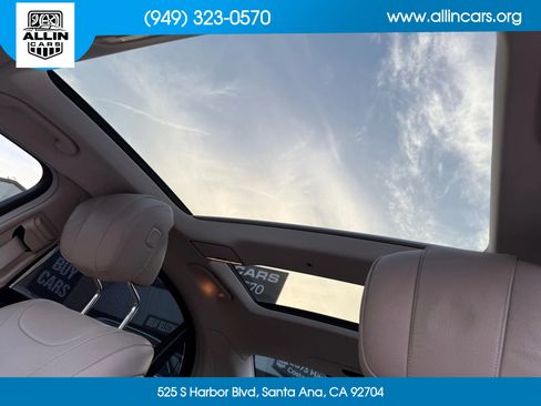 Used 2014 Mercedes-Benz S 550 Sedan w/ Premium 1 Package image 9