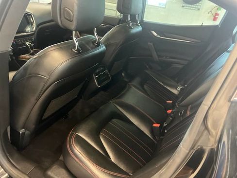 Used 2018 Maserati Ghibli S Q4 AWD/4WD image 29
