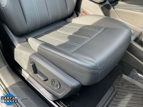 Used 2023 Audi Q4 e-tron Premium Plus w/ Premium Plus RWD image 59