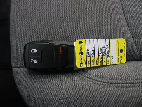 Used 2024 RAM 2500 Big Horn w/ Bed Utility Group image 7