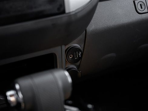 Used 2019 Nissan Frontier S image 23