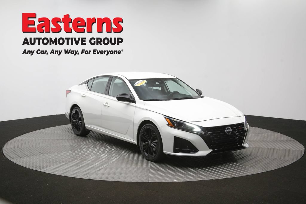 Used 2023 Nissan Altima 2.5 SR FWD image 51