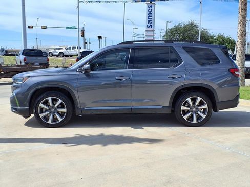 Used 2025 Honda Pilot Elite image 4