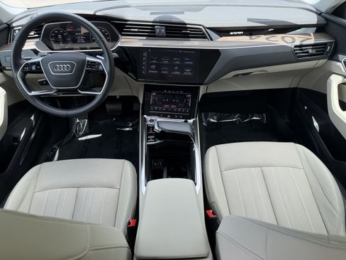 Used 2024 Audi Q8 e-tron Premium Plus w/ Premium Plus Package AWD/4WD image 14