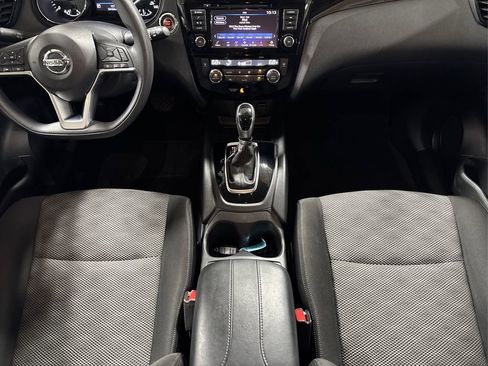Used 2020 Nissan Rogue Sport SV image 20