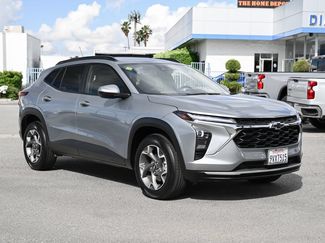 Used 2026 Chevrolet Trax LT w/ LT Convenience Package FWD video 1
