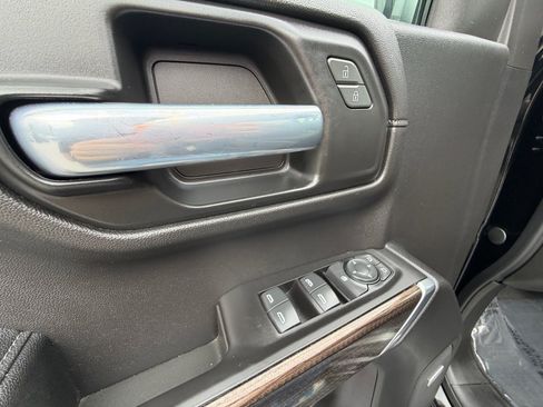 Used 2020 Chevrolet Silverado 1500 LT Trail Boss AWD/4WD image 36