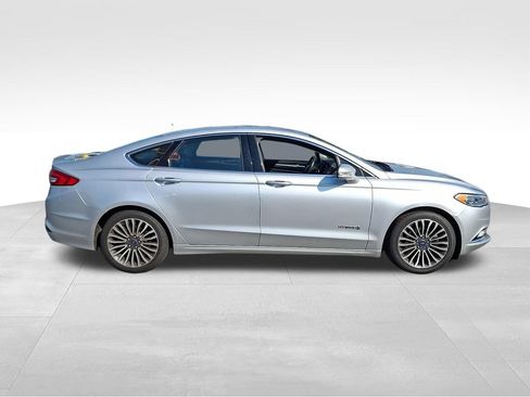 Used 2018 Ford Fusion Titanium FWD image 7