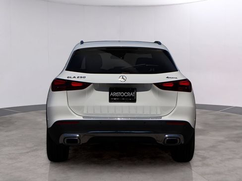 New 2026 Mercedes-Benz GLA 250 4MATIC image 6