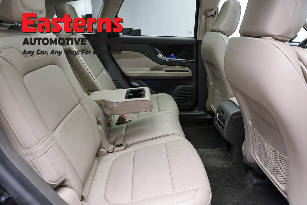Used 2022 Lincoln Corsair FWD w/ Premium Package image 27