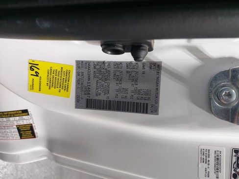 Certified 2024 Nissan Titan SV w/ Accessory Utility Package image 35