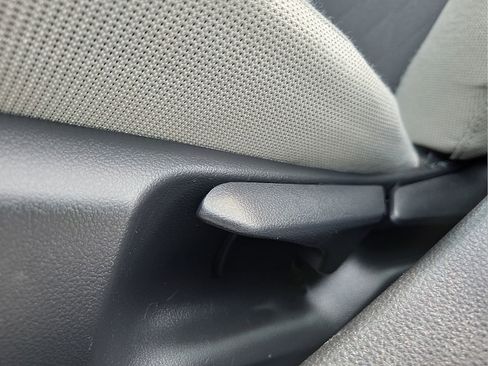 Used 2024 Toyota Corolla LE FWD image 15