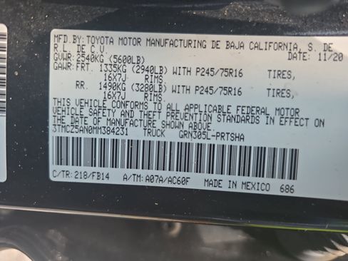 Used 2021 Toyota Tacoma SR AWD/4WD image 37