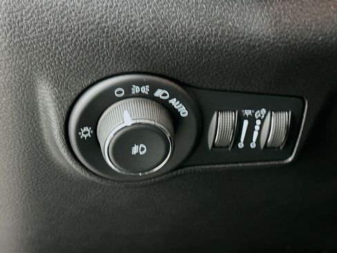 Used 2022 Jeep Compass Latitude image 17