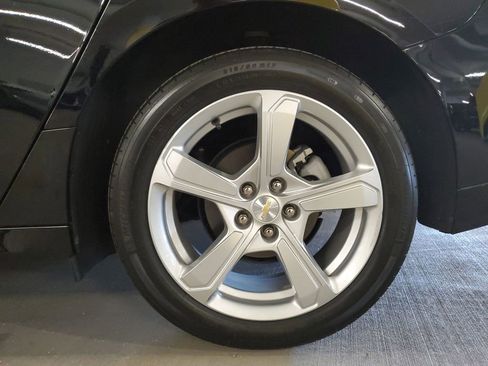 Used 2018 Chevrolet Volt LT w/ LT Driver Confidence Package image 5