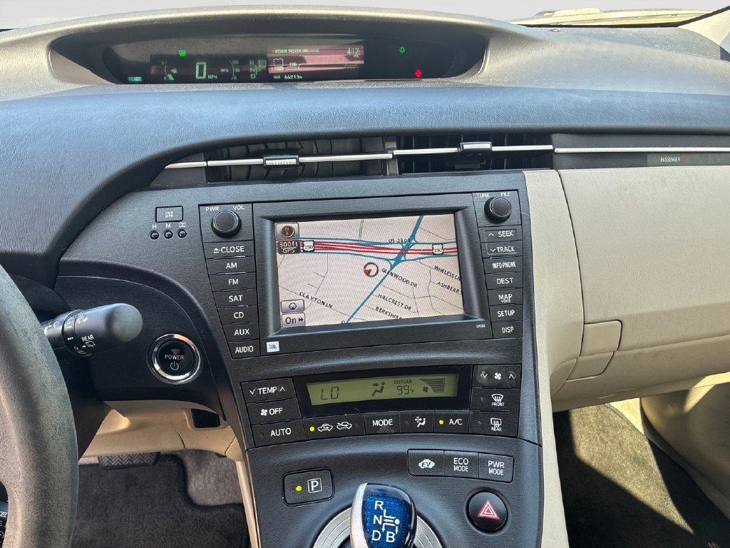Used 2011 Toyota Prius Three w/ Solar Roof Pkg FWD image 14