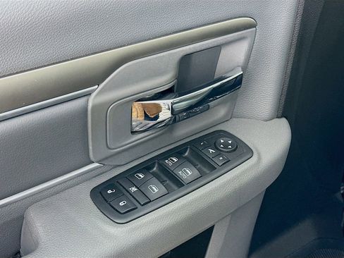 Used 2019 RAM 1500 Big Horn image 23