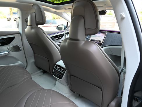 Used 2023 Mercedes-Benz EQE 350+ 4MATIC Sedan image 49