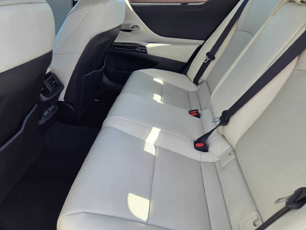 Certified 2025 Lexus ES 350 w/ Premium Package FWD image 30