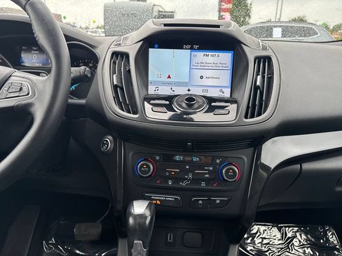Used 2017 Ford Escape Titanium AWD/4WD image 23