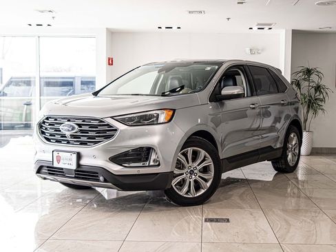 Used 2022 Ford Edge Titanium w/ Equipment Group 301A AWD/4WD image 2