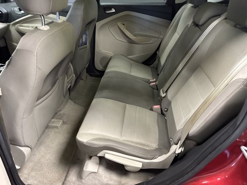 Used 2016 Ford Escape SE FWD image 13